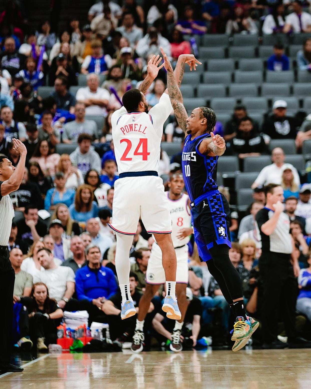 包含76人绝杀时刻，快船点燃赛场，西亚卡姆迎来胜利！的词条